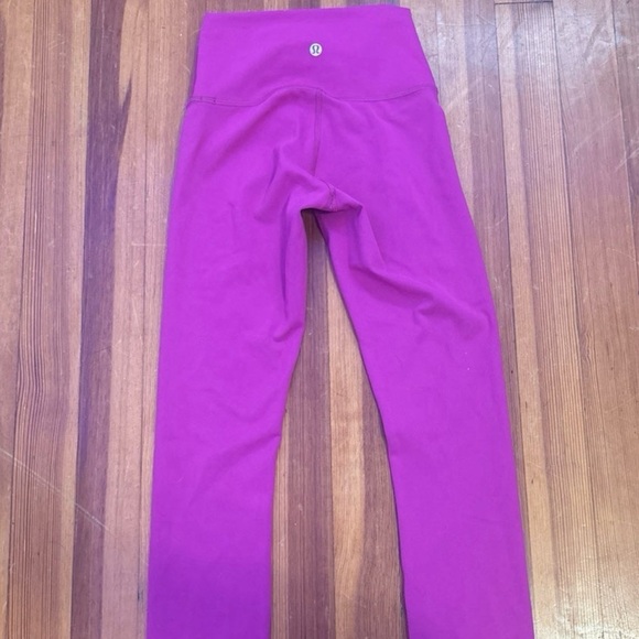 Lululemon size 0 leggings pink 25 inch - Picture 2 of 3
